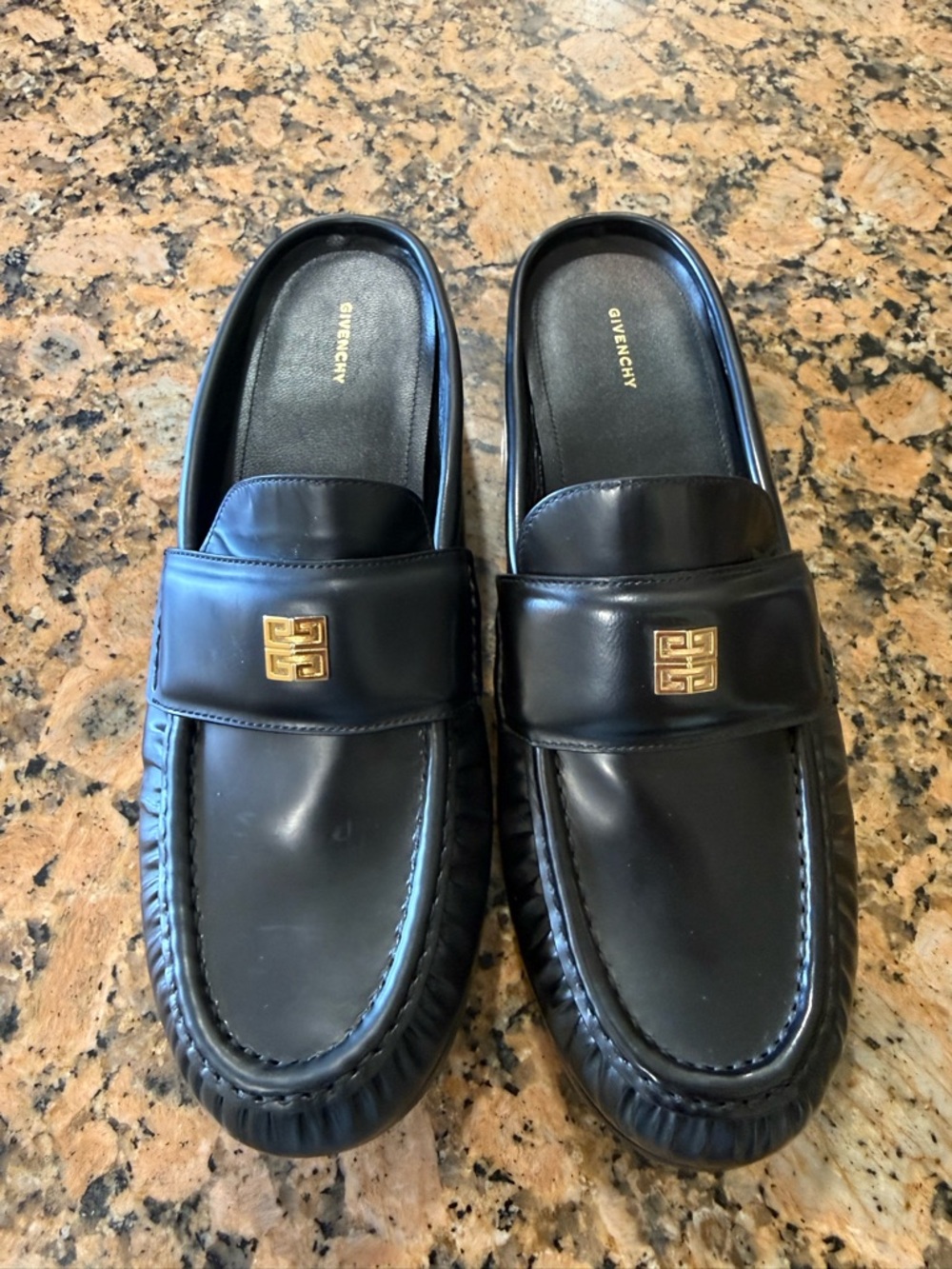 Givenchy woman’s Black 4G Leather Loafer Mules